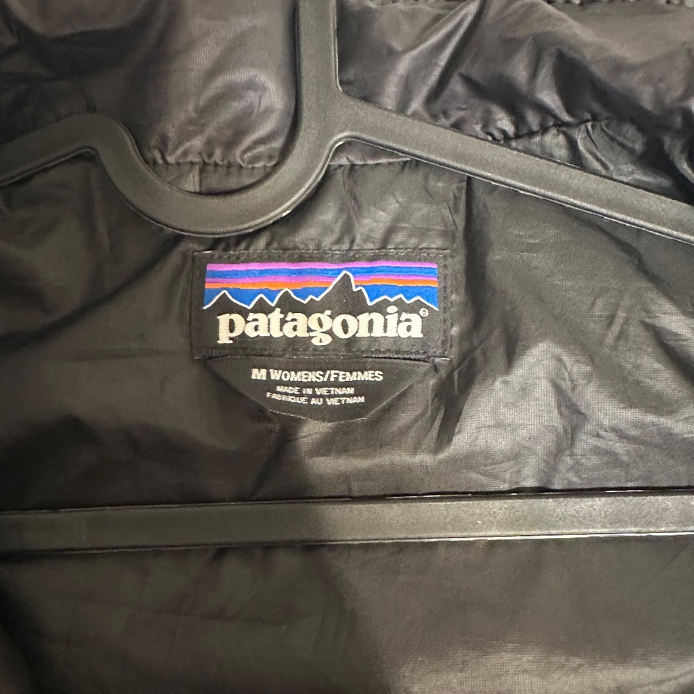Patagonia Women's Nano Puff Insulated Jacket - Picture 2 of 3